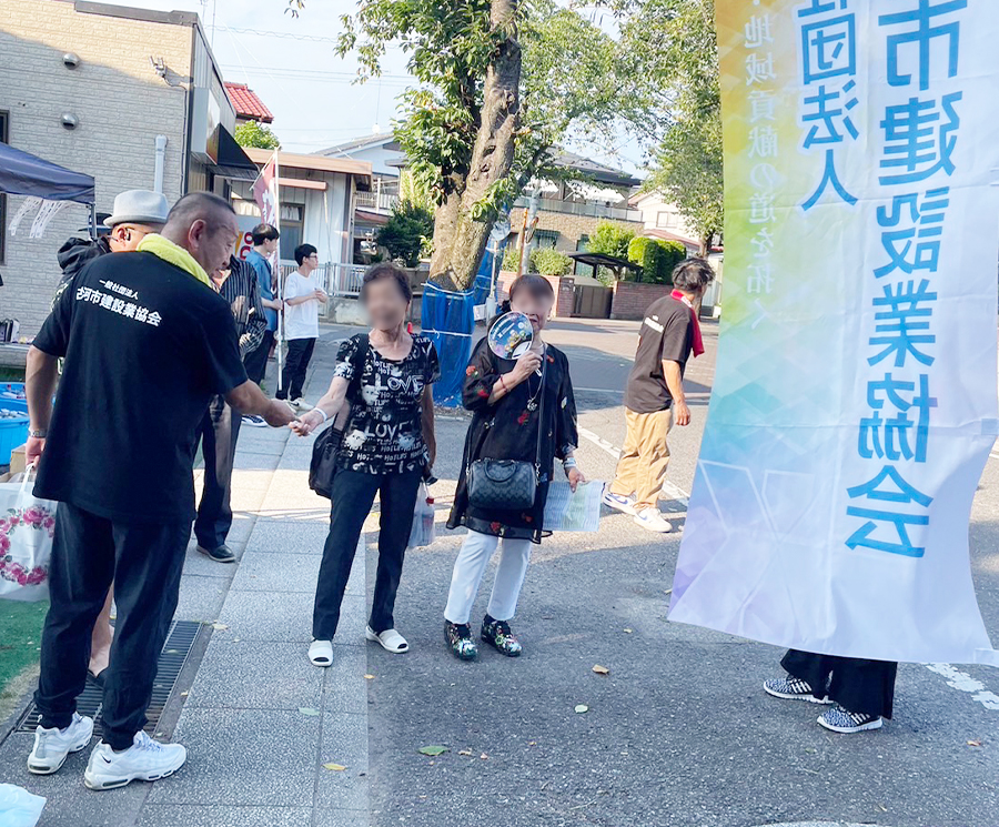 第19回古河花火大会でのうちわの提供